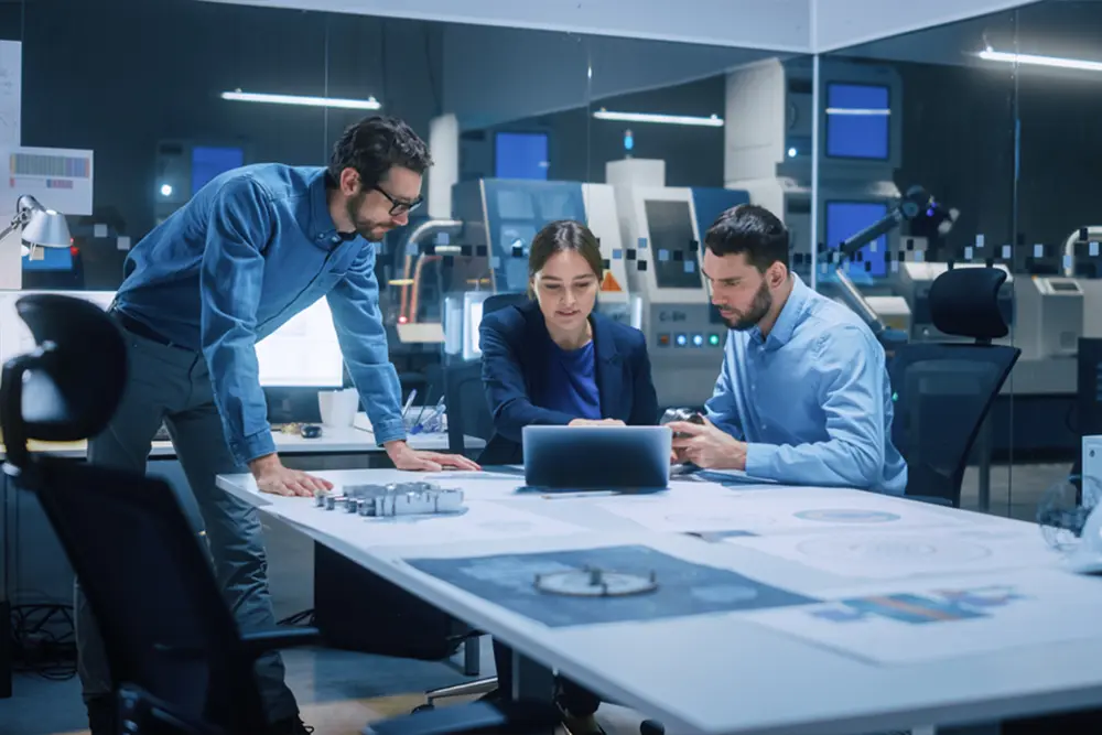 HiyaMee team at work